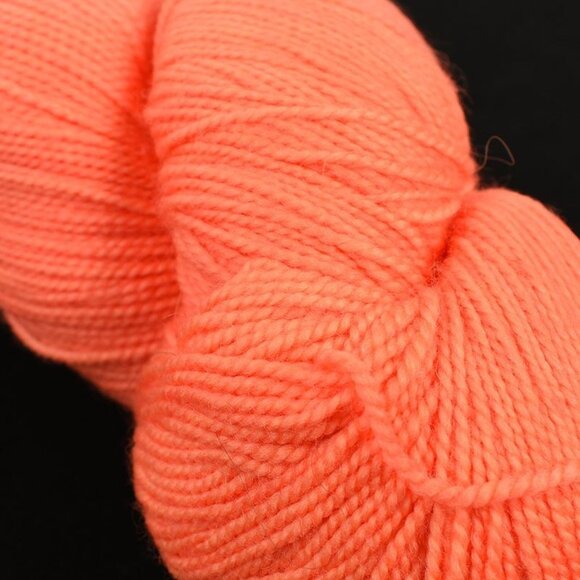 Hue Loco Spun Sock XL Yarn SW Merino/Cashmere/Nylon 600 Yds Sunny You Should Ask - Picture 2 of 3